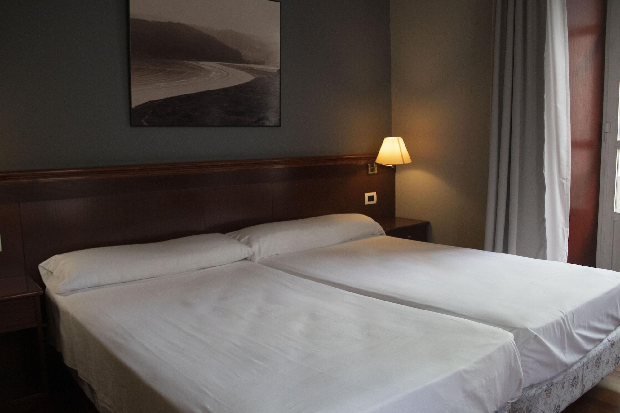 Hotel Alda El Suizo Ферроль Екстер'єр фото
