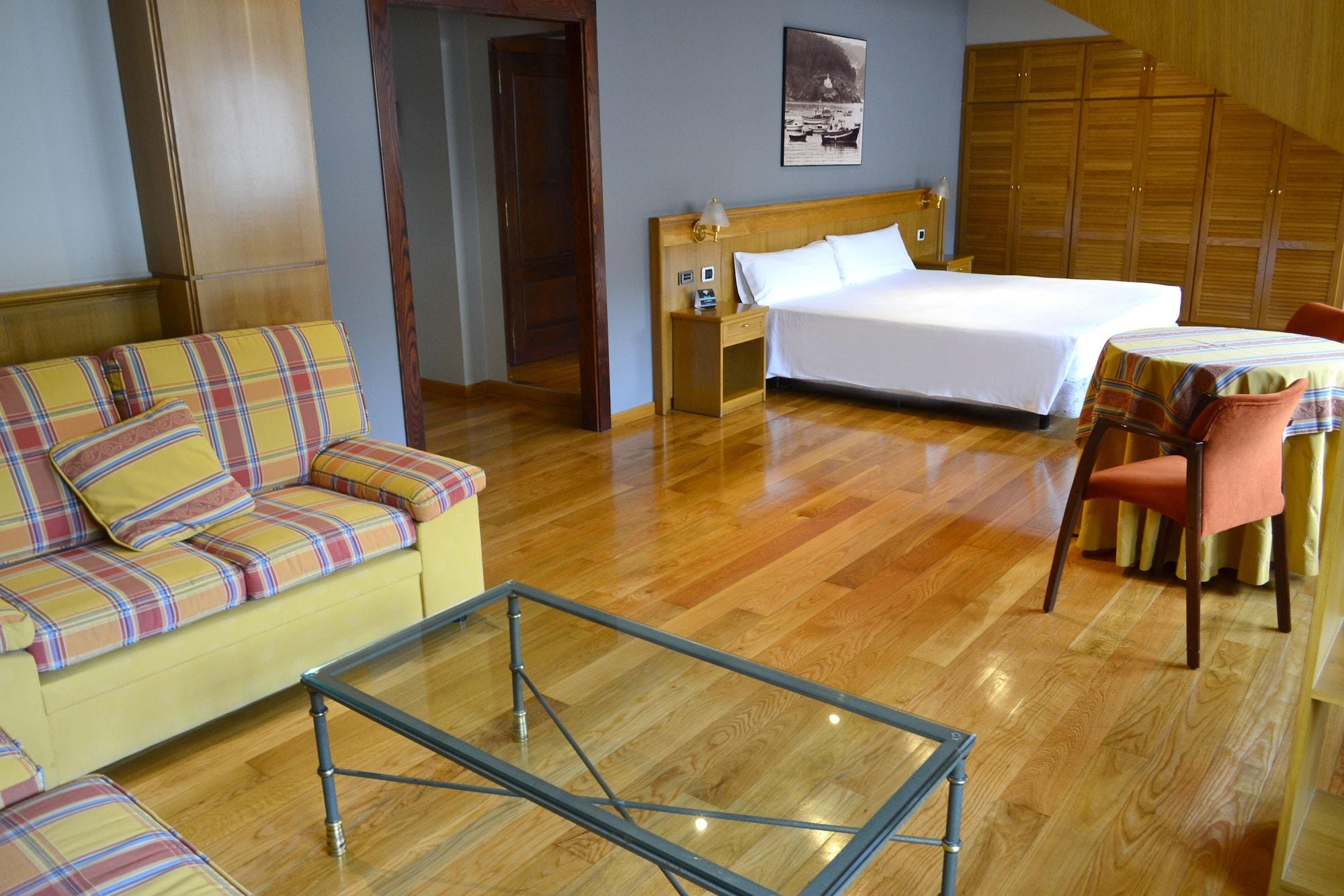 Hotel Alda El Suizo Ферроль Екстер'єр фото