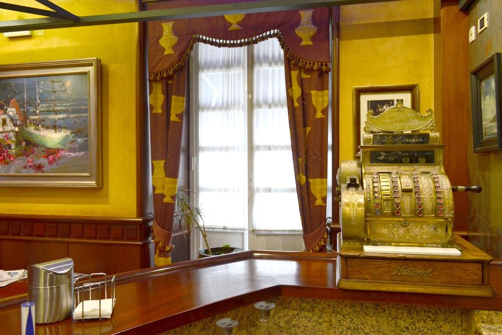 Hotel Alda El Suizo Ферроль Екстер'єр фото