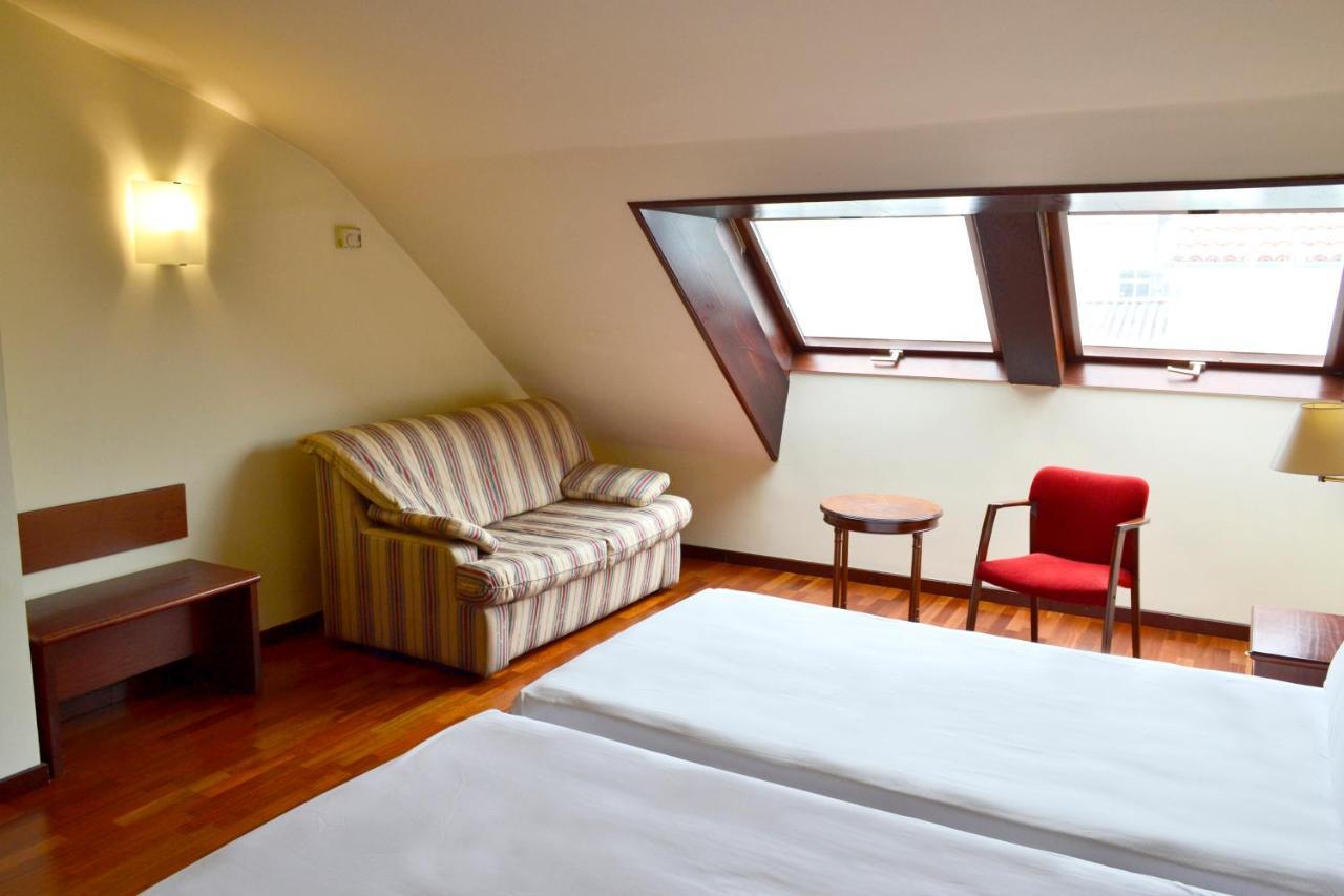 Hotel Alda El Suizo Ферроль Екстер'єр фото