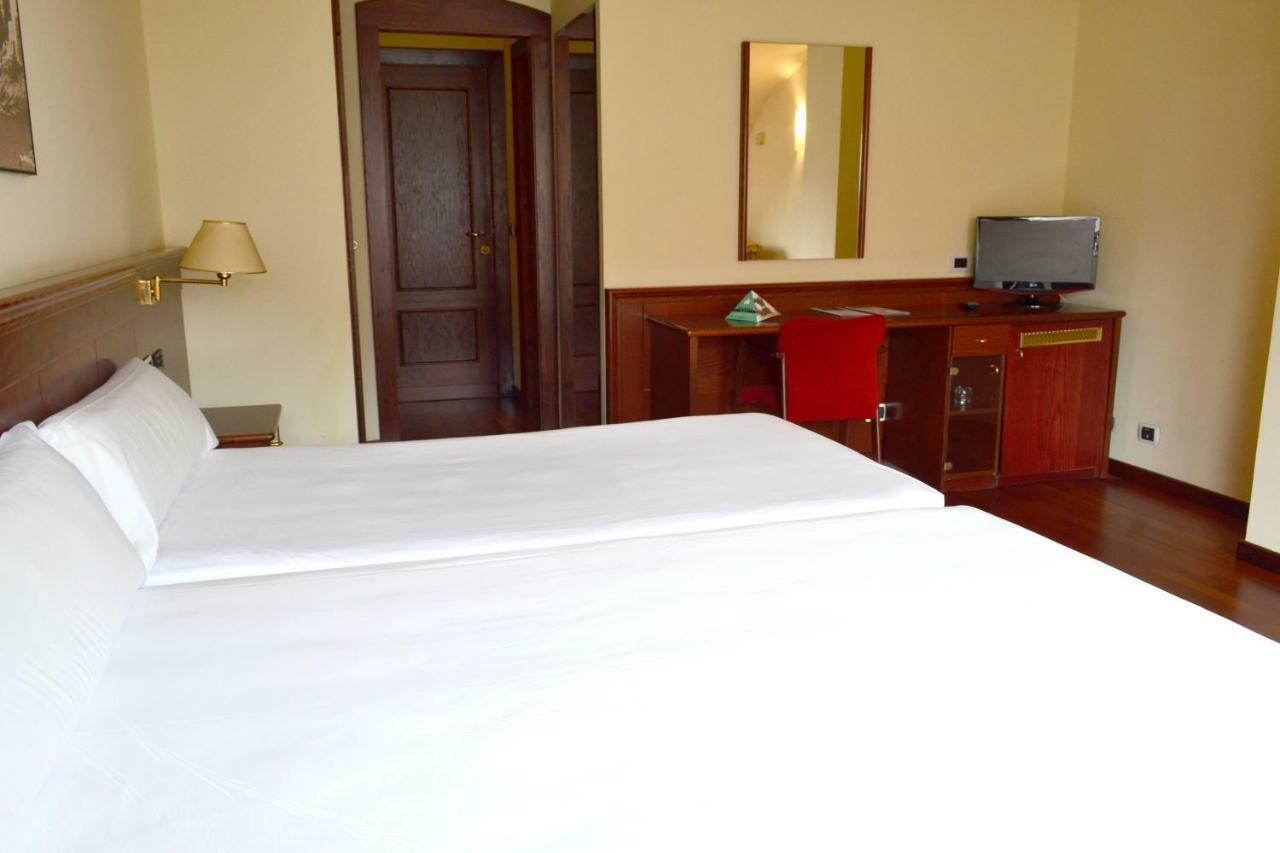 Hotel Alda El Suizo Ферроль Екстер'єр фото