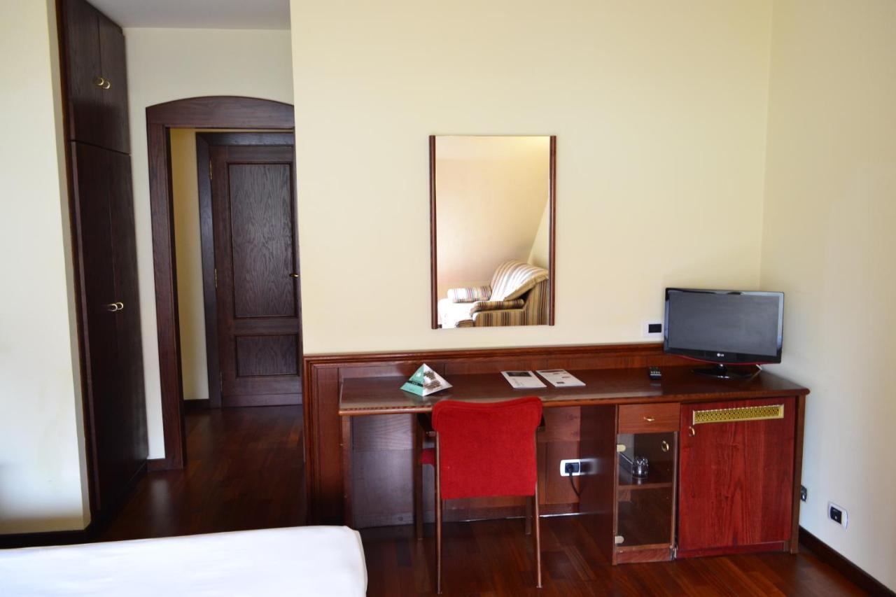 Hotel Alda El Suizo Ферроль Екстер'єр фото